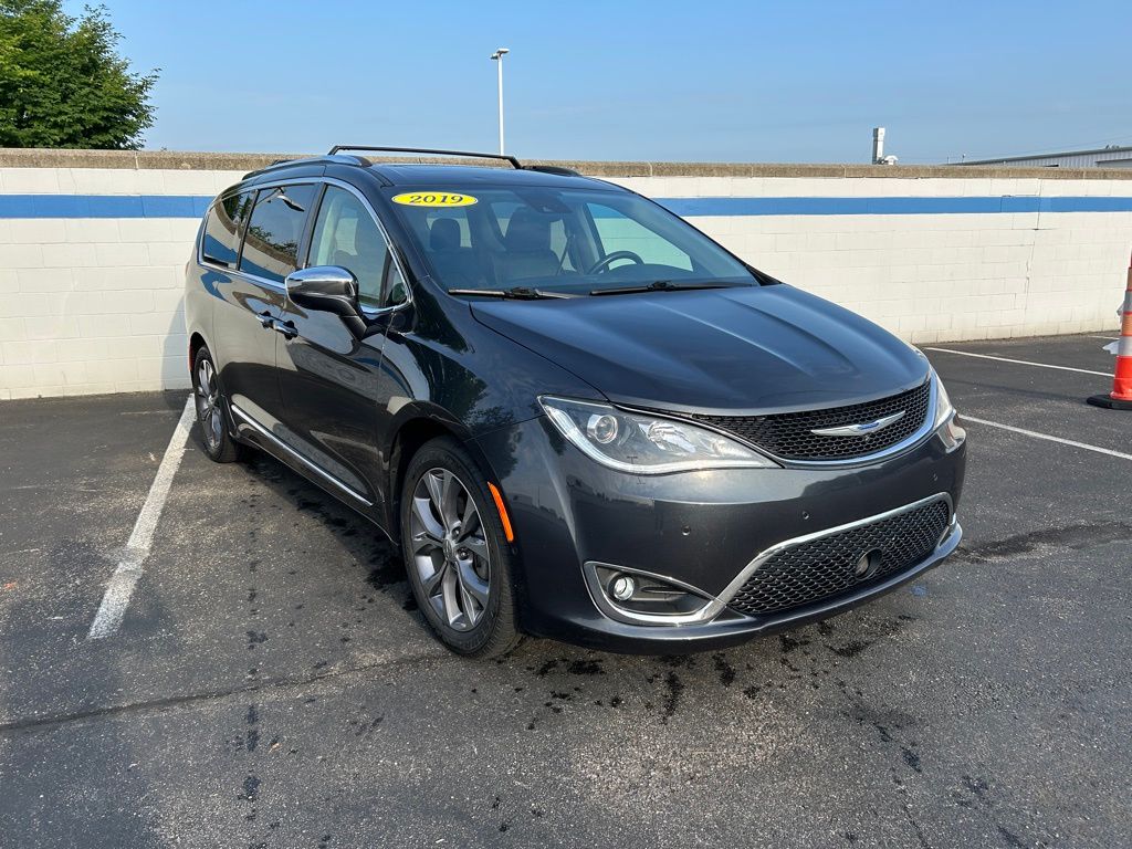 Thumbnail: 2019 Chrysler Pacifica - 7