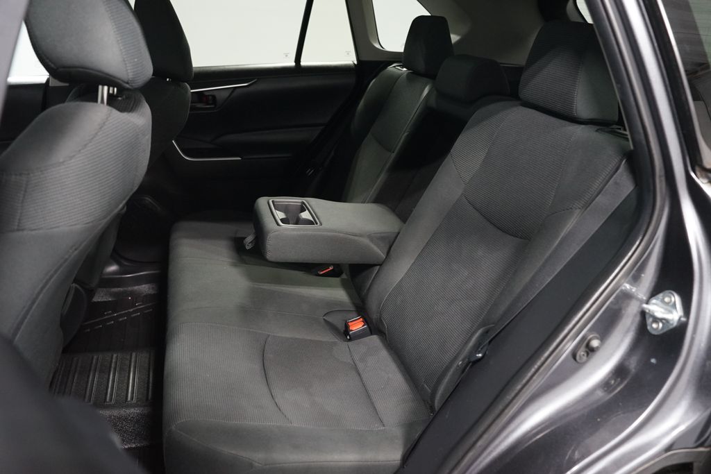 Thumbnail: 2021 Toyota RAV4 - 26