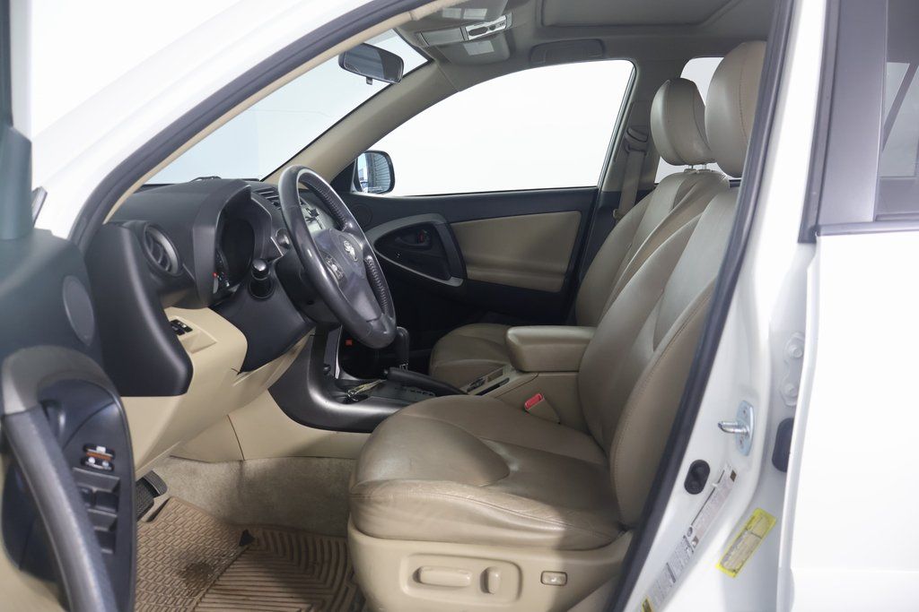 2009 Toyota RAV4 Limited 10