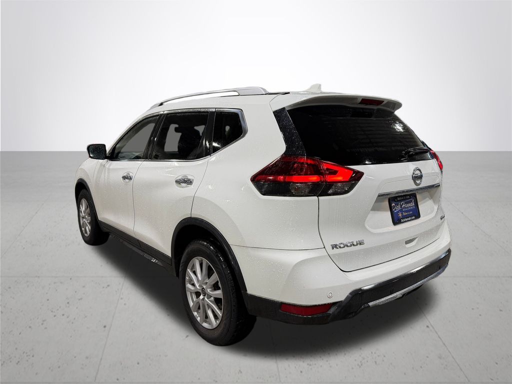 2020 Nissan Rogue SV