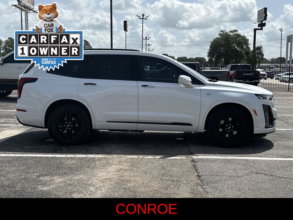 2024 Cadillac XT6 Luxury White at River Oaks CDJR