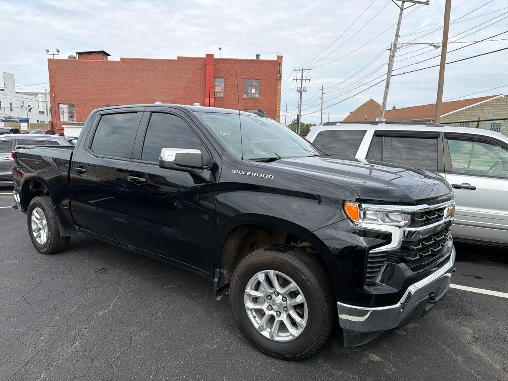  2024 Chevrolet Silverado 1500 LT Crew Cab 4WD   