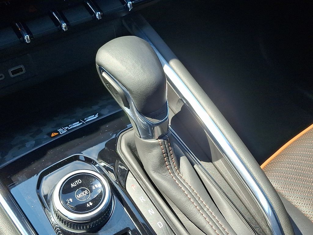 Thumbnail: 2024 GMC Canyon - 15
