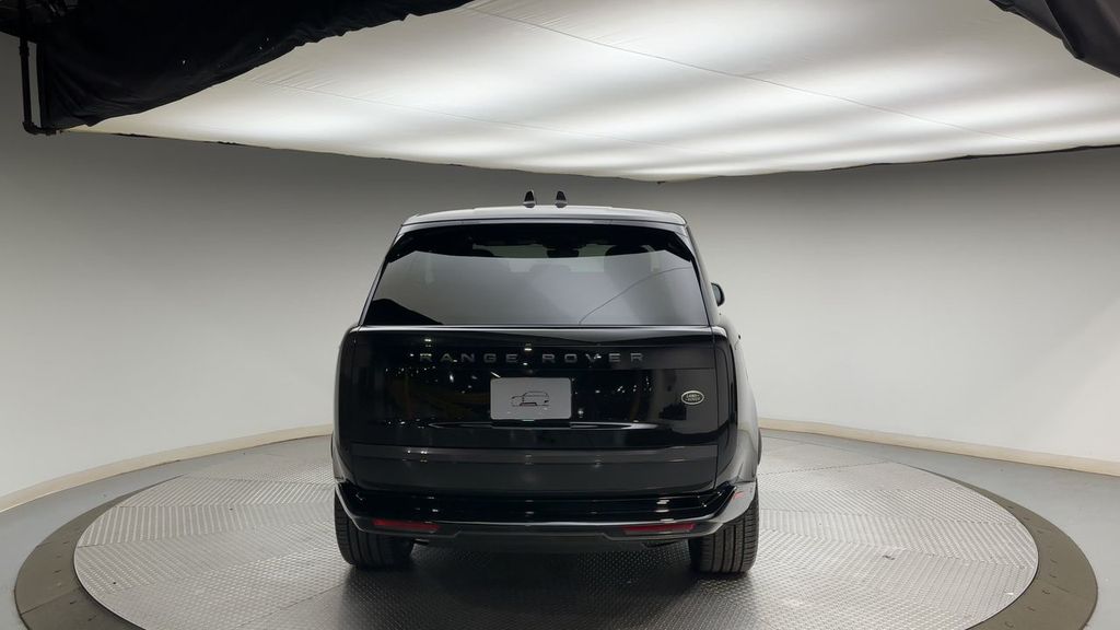 Thumbnail: 2023 Land Rover Range Rover - 3