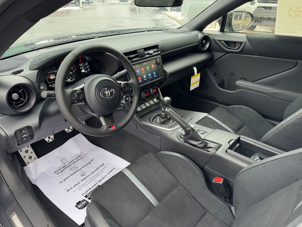 2025 Toyota GR86 Premium photo