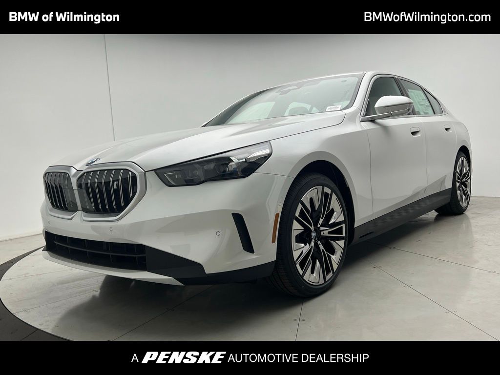  2026 BMW i5 eDrive40   