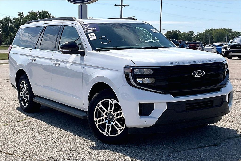 Oxford White 2025 Ford Expedition SUV / Crossover Four-Wheel Drive Automatic