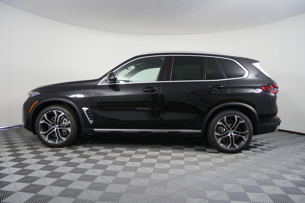2026 BMW X5 xDrive50e 6