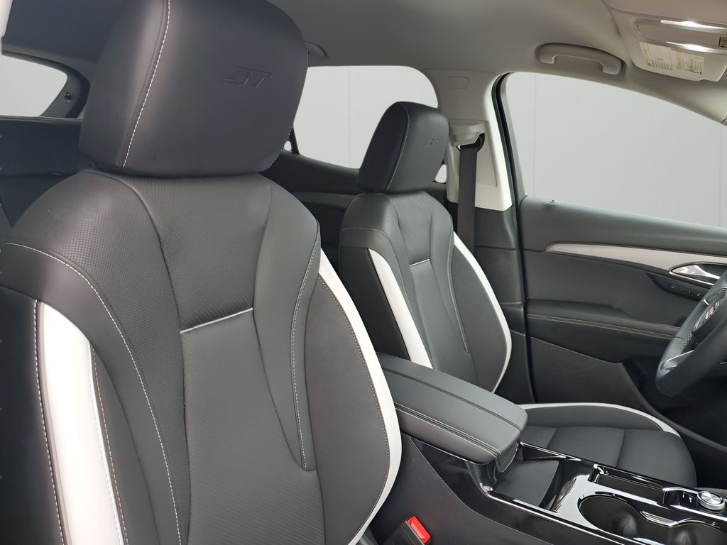 Used Car 2025 Buick Envision  Sport Touring For Sale Under $35,000 In Austin, Texas