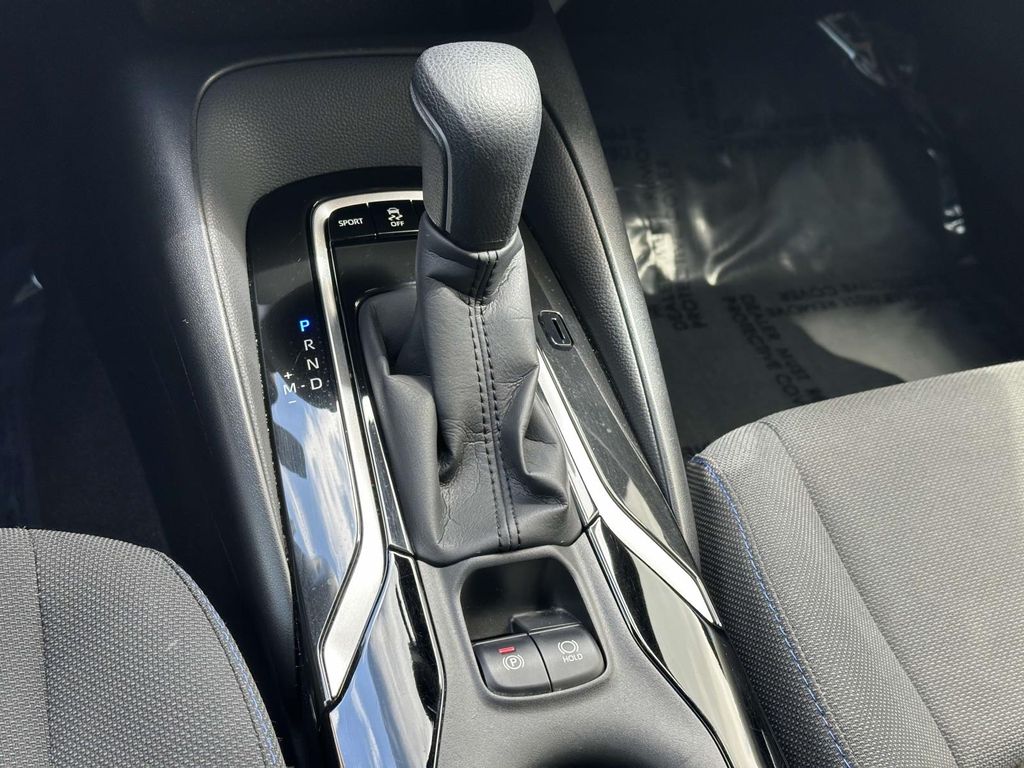 2021 Toyota Corolla SE 13