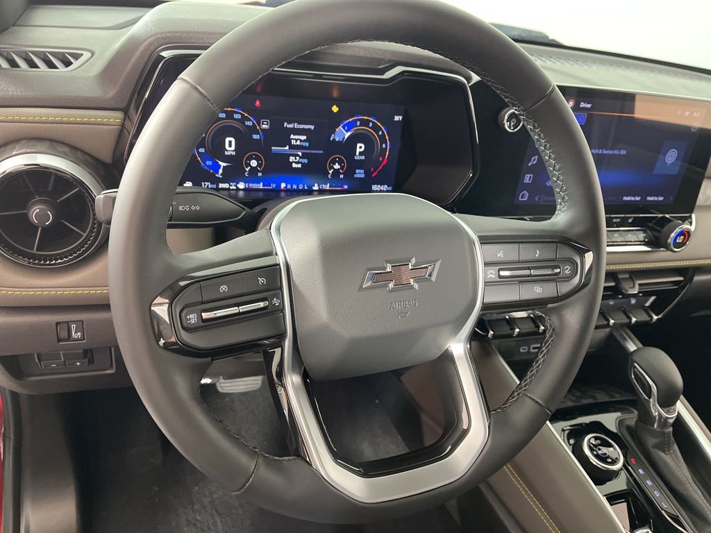 Thumbnail: 2024 Chevrolet Colorado - 30