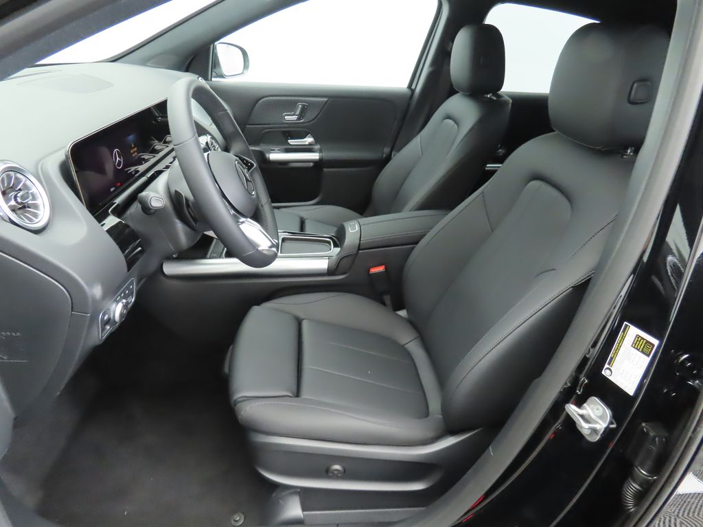 Thumbnail: 2025 Mercedes-Benz GLA - 19