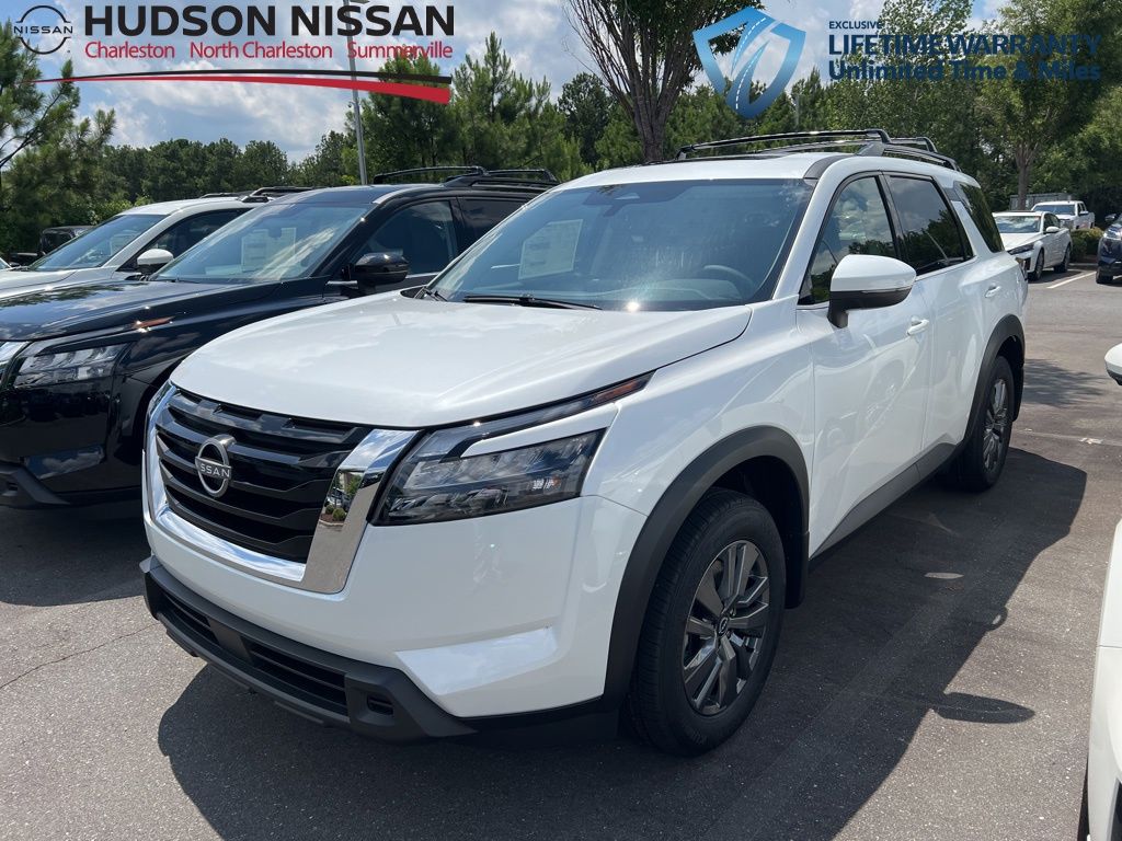 2025 Everest White Pearl Tricoat Nissan Pathfinder SV FWD SUV