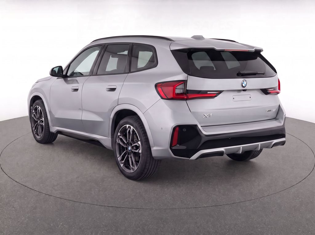 Thumbnail: 2026 BMW X1 - 5