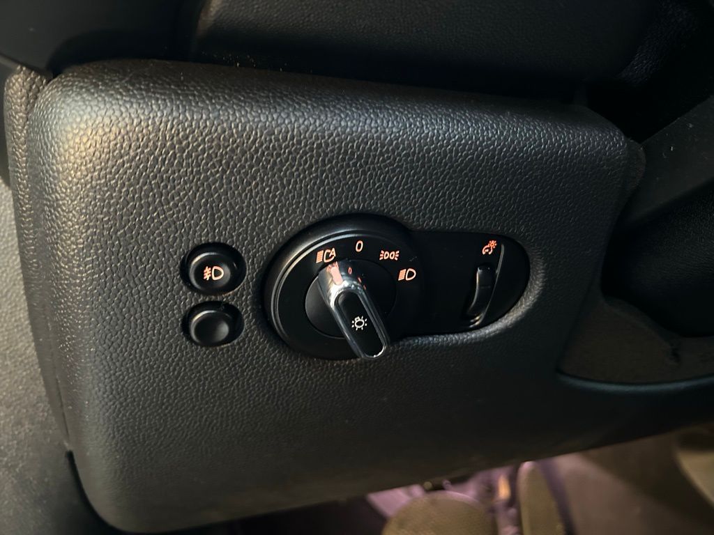 Thumbnail: 2016 MINI Cooper - 17