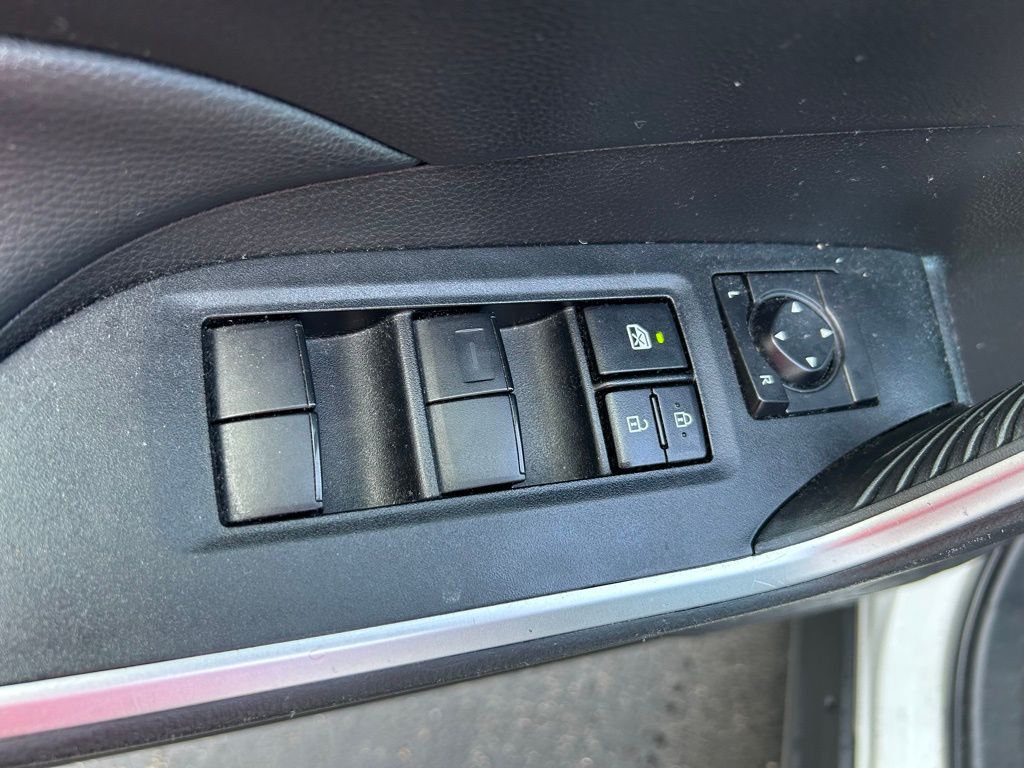2024 Toyota RAV4 LE 16