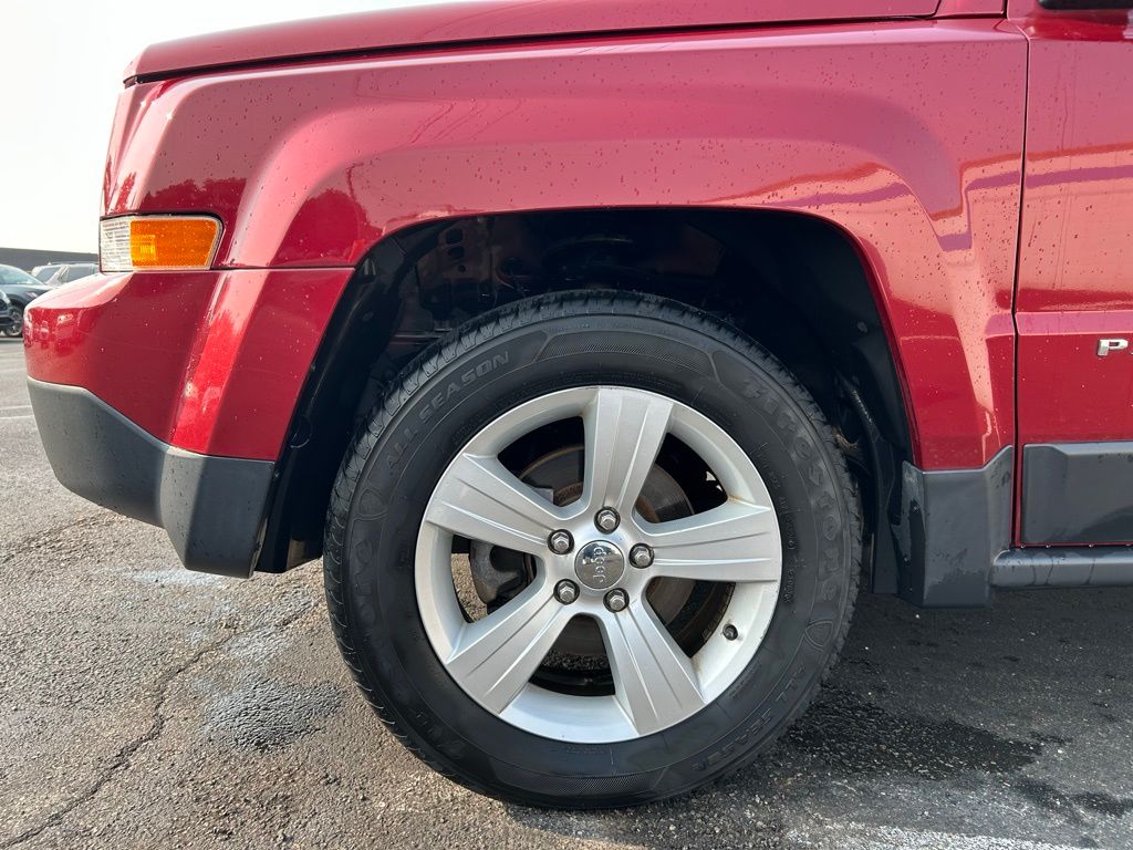 Thumbnail: 2014 Jeep Patriot - 10