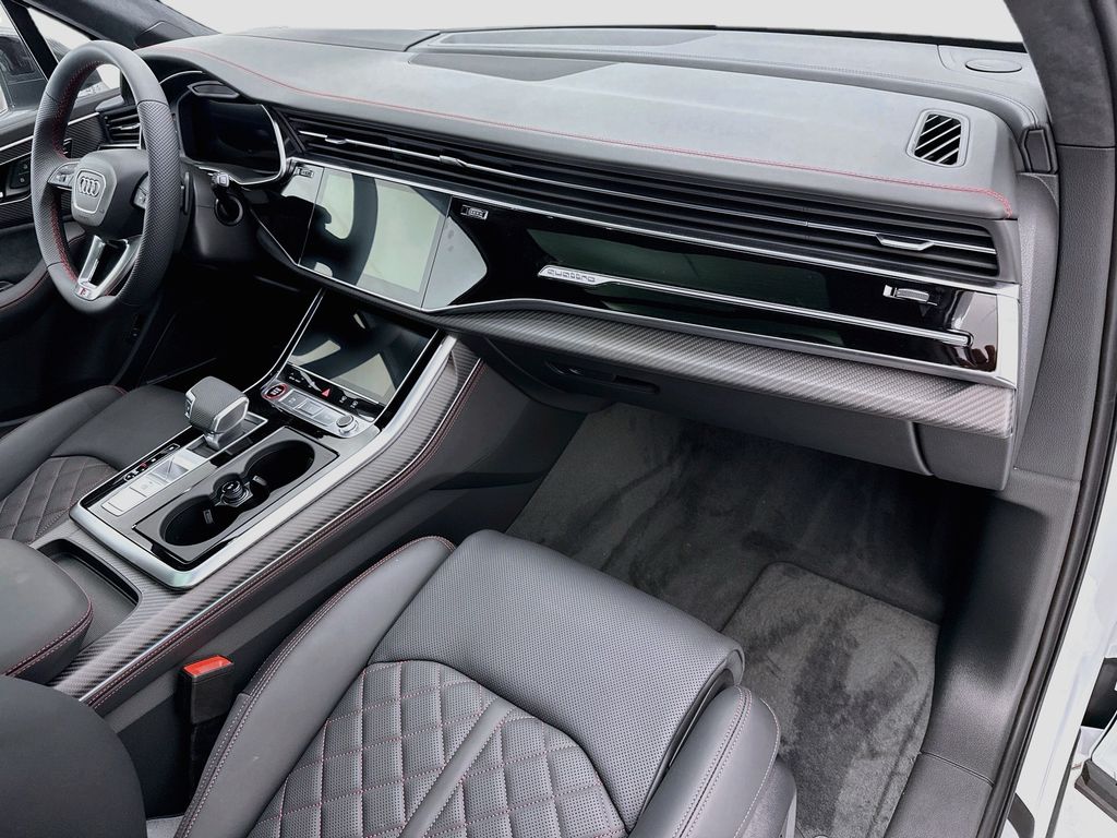 Thumbnail: 2026 Audi SQ7 - 16
