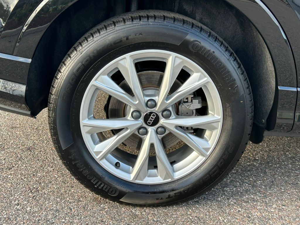 New 2025 Black Audi Premium image 57