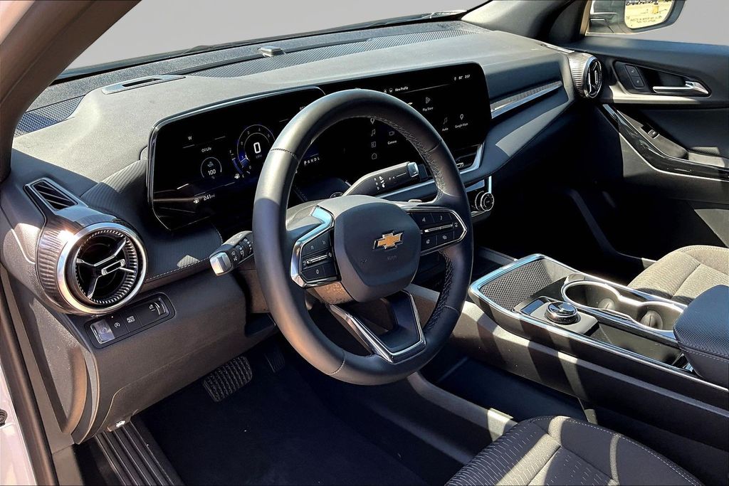 Used 2026 Chevrolet Equinox SUV