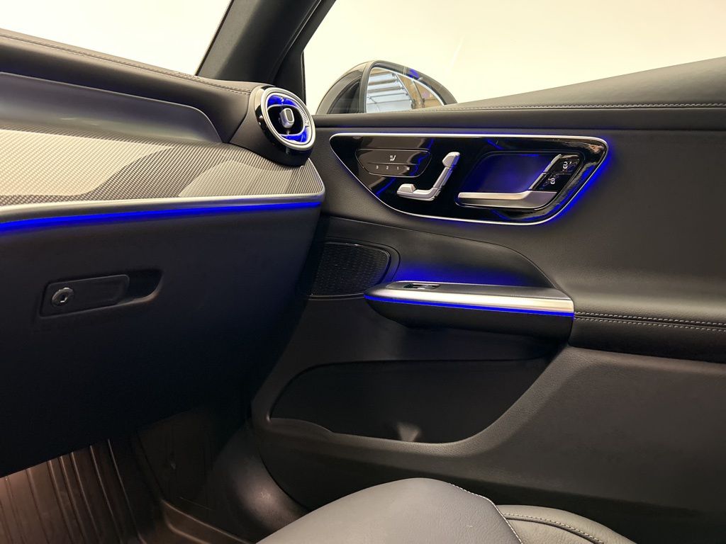 Thumbnail: 2026 Mercedes-Benz GLC - 20