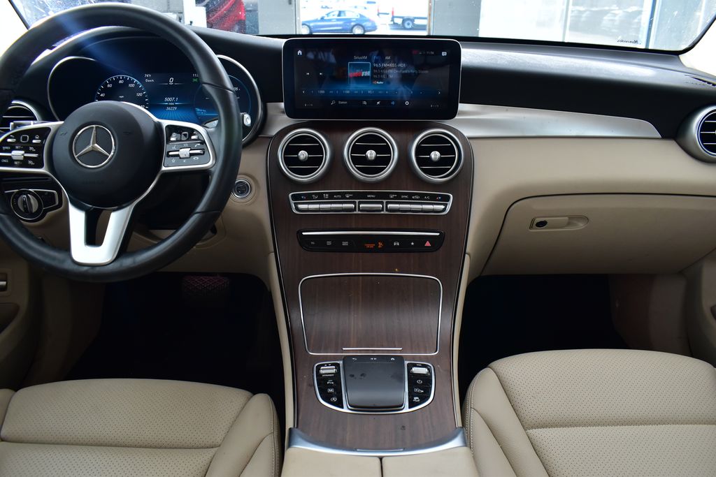 Thumbnail: 2022 Mercedes-Benz GLC - 24