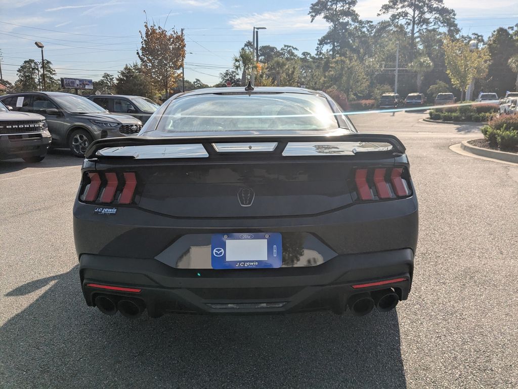 2025 Ford Mustang Dark Horse Fastback