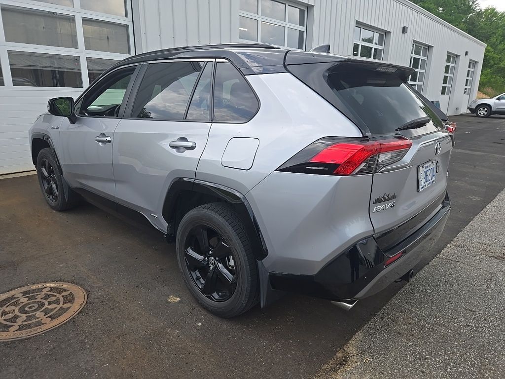 2021 Toyota RAV4 Hybrid XSE photo