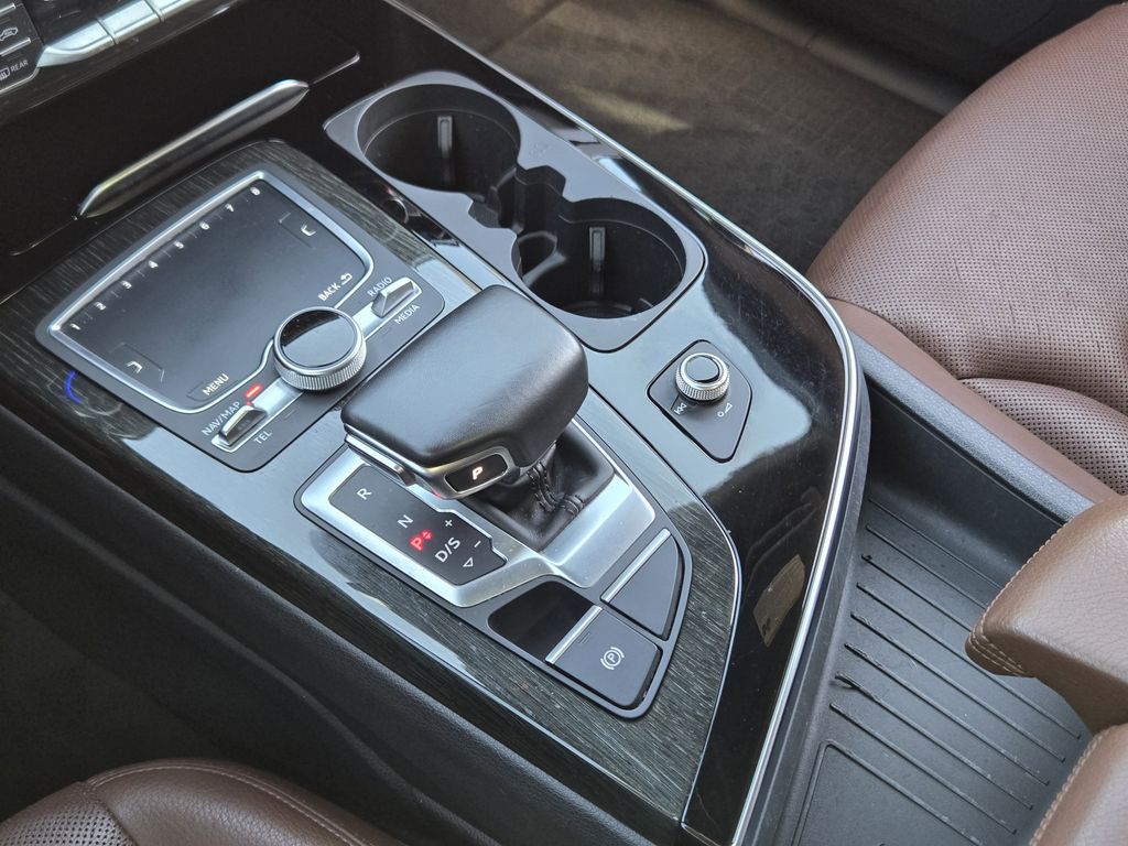 used 2018 Audi Q7 car, priced at $19,492