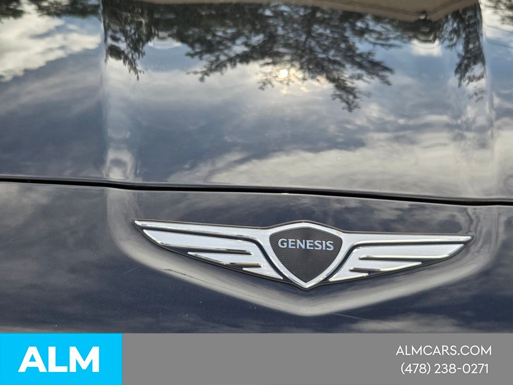 Used 2025 Black Genesis 2.5T image 21