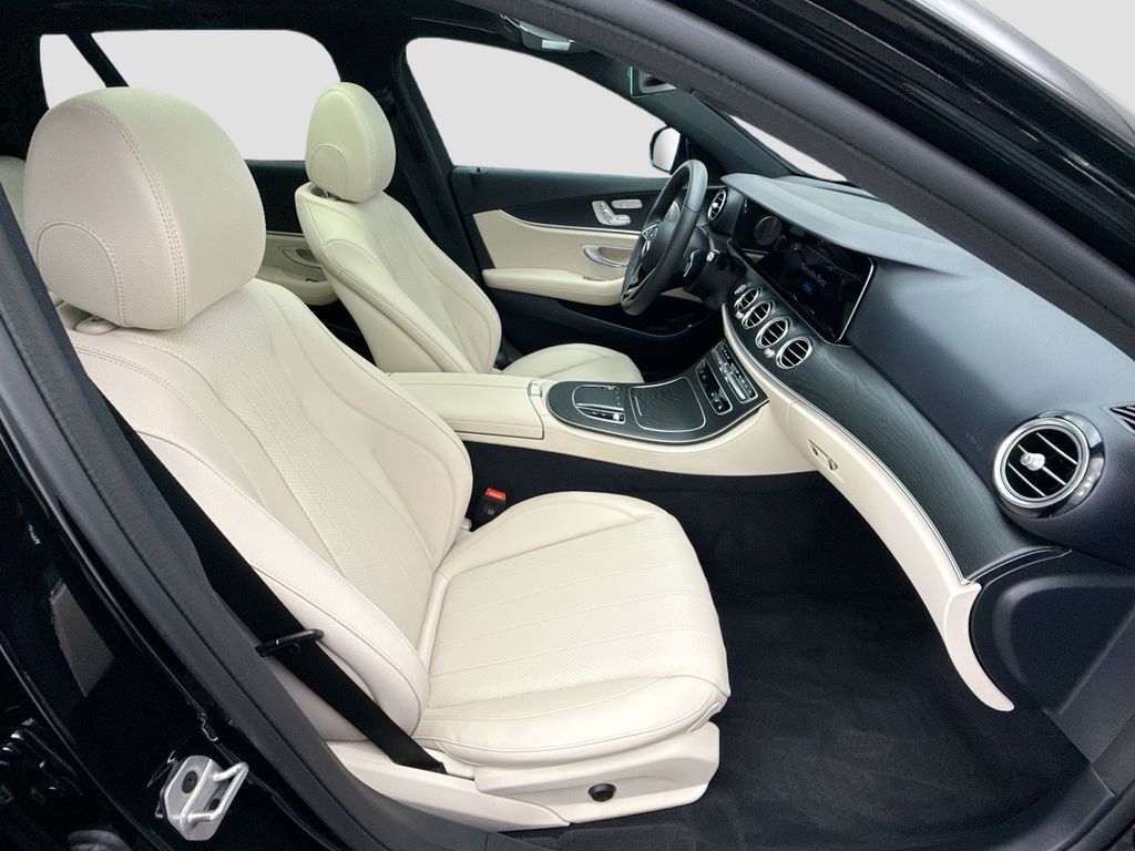 Thumbnail: 2023 Mercedes-Benz E-Class - 22