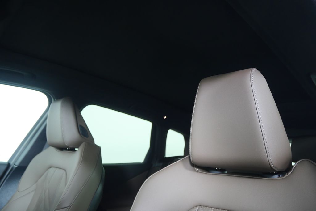 Thumbnail: 2026 BMW X3 - 11