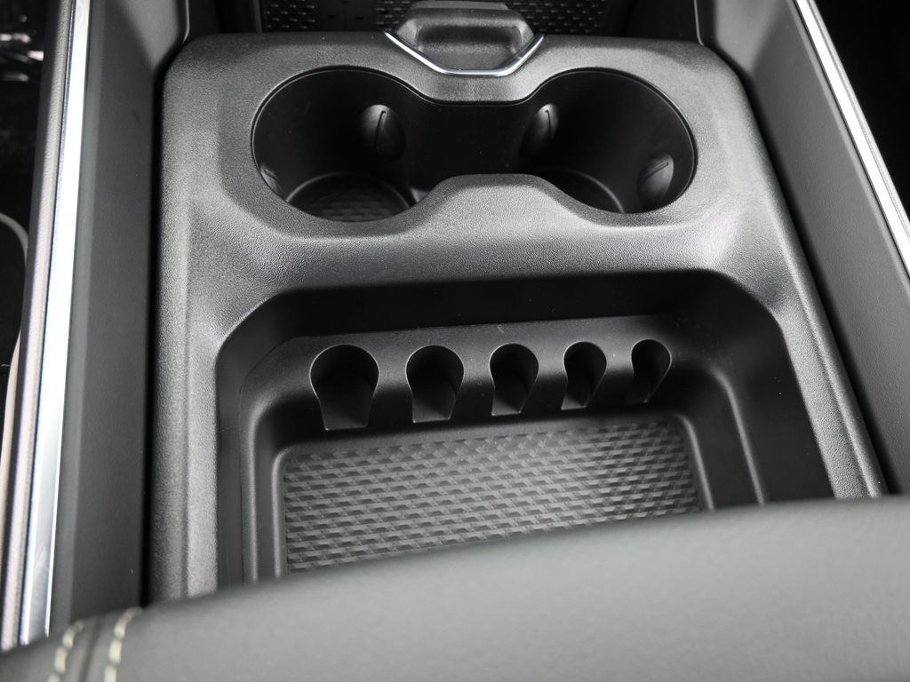 New 2026 Bright White Clearcoat Ram Laramie image 22