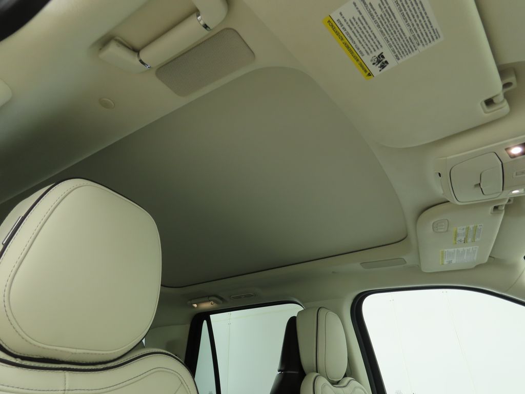 2024 Lincoln Navigator Black Label 19