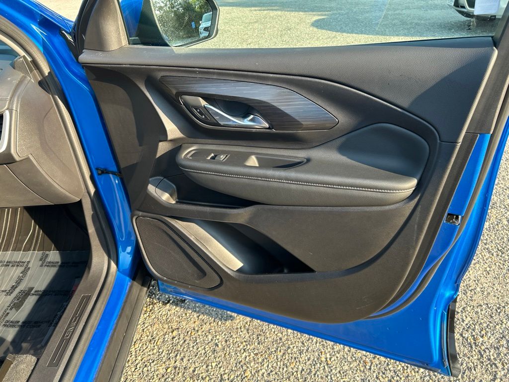 Used 2024 Blue GMC SLE image 26