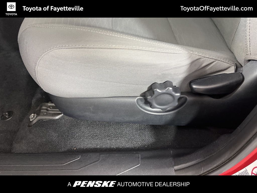 Thumbnail: 2016 Toyota Tacoma - 21