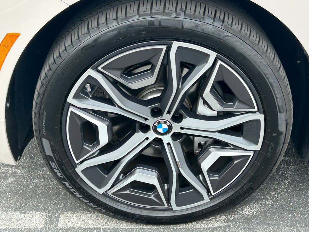 Thumbnail: 2026 BMW iX - 9