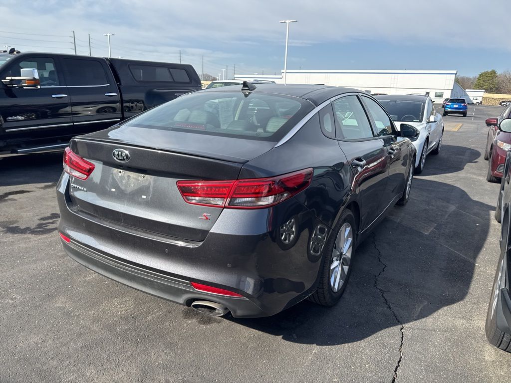 2018 Kia Optima S 4