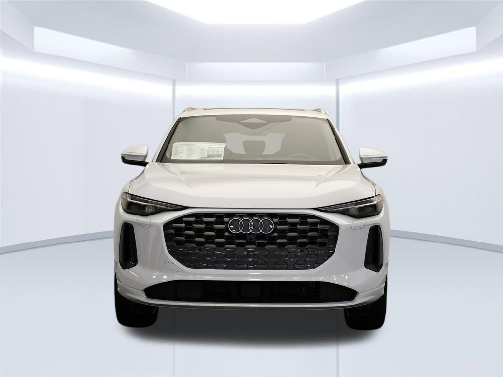 Thumbnail: 2025 Audi Q5 - 8