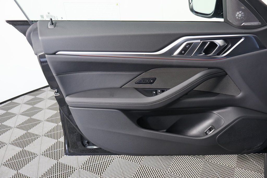 Thumbnail: 2026 BMW i4 - 7
