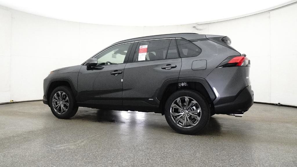 Thumbnail: 2025 Toyota RAV4 - 23