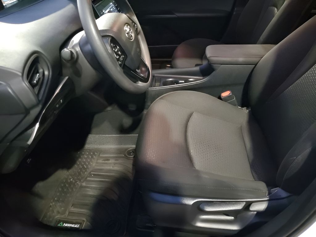 Used Car 2021 Toyota Prius  Le For Sale Under $25,000 In Austin, Texas