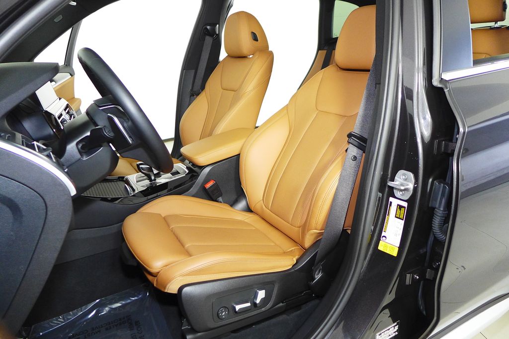 Thumbnail: 2023 BMW X3 - 22