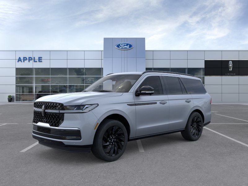 Gray Mist Metallic Tri-Coat 2026 Lincoln Navigator SUV / Crossover Four-Wheel Drive Automatic