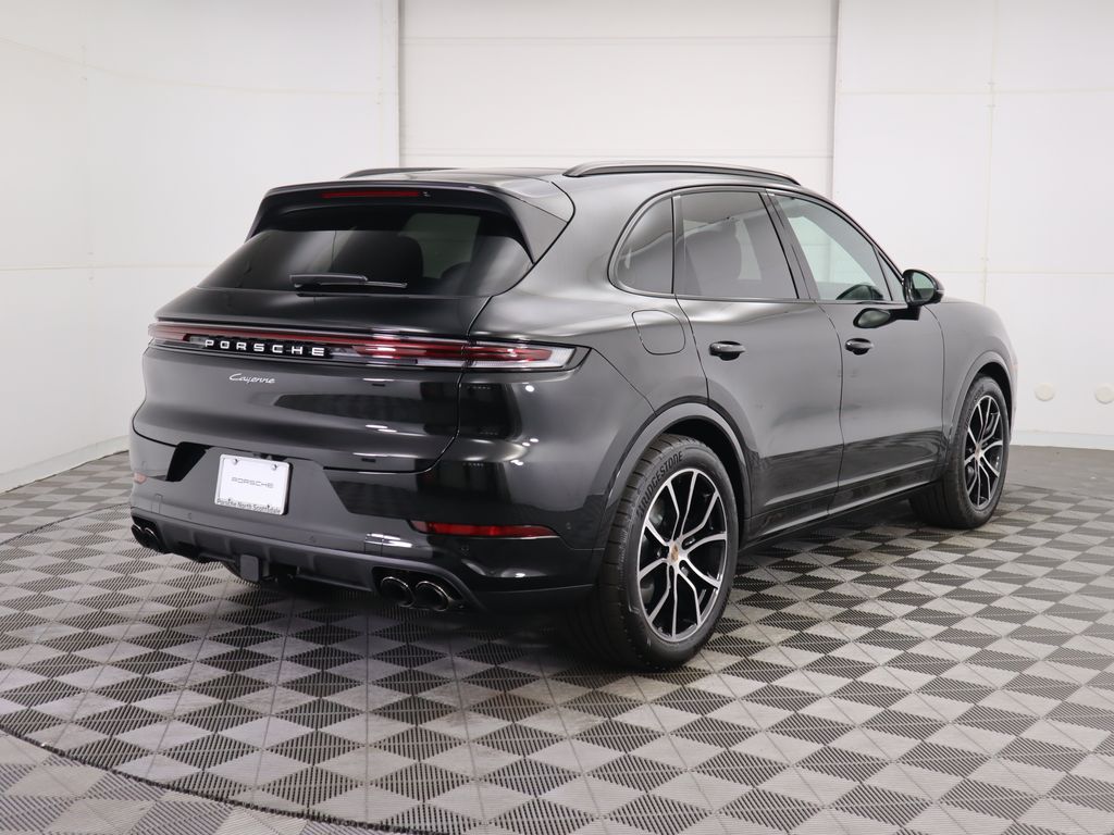 Thumbnail: 2025 Porsche Cayenne - 7