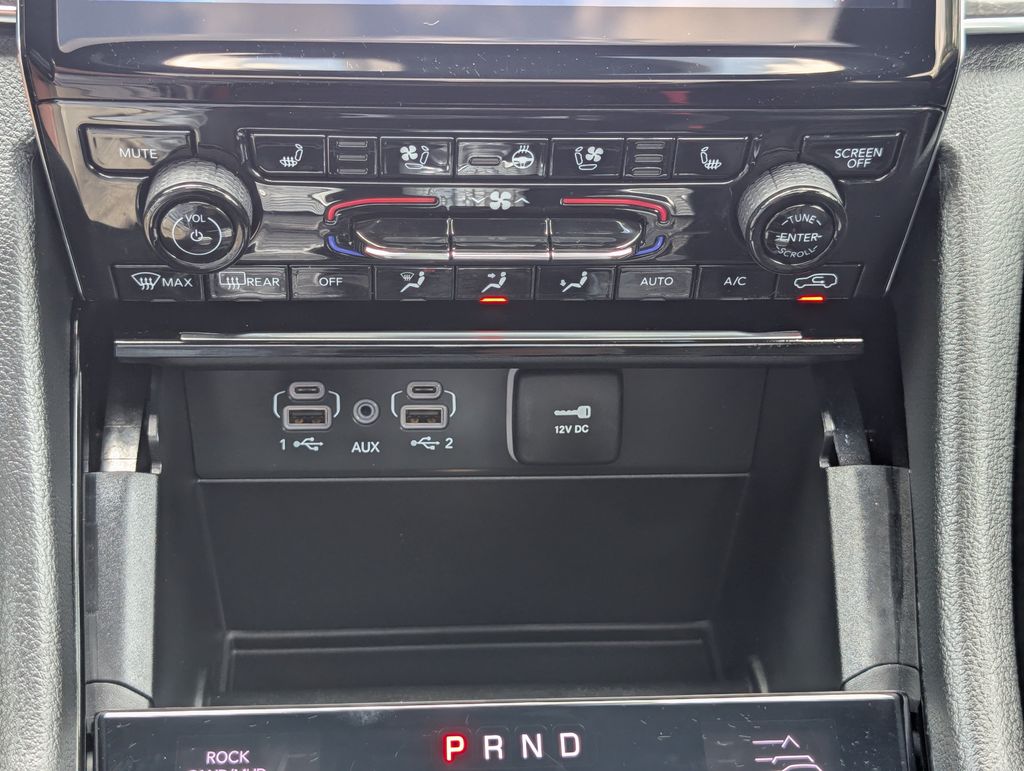 Used 2025 Silver Jeep Overland image 25