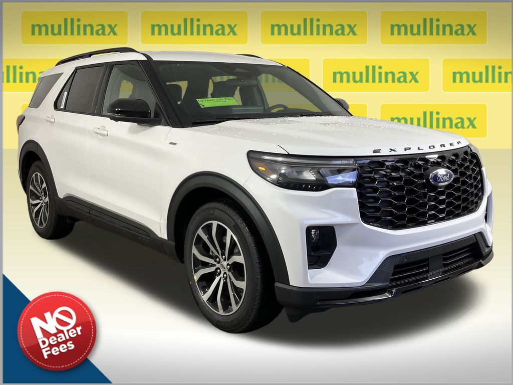 2026 Ford Explorer ST-LINE's photo