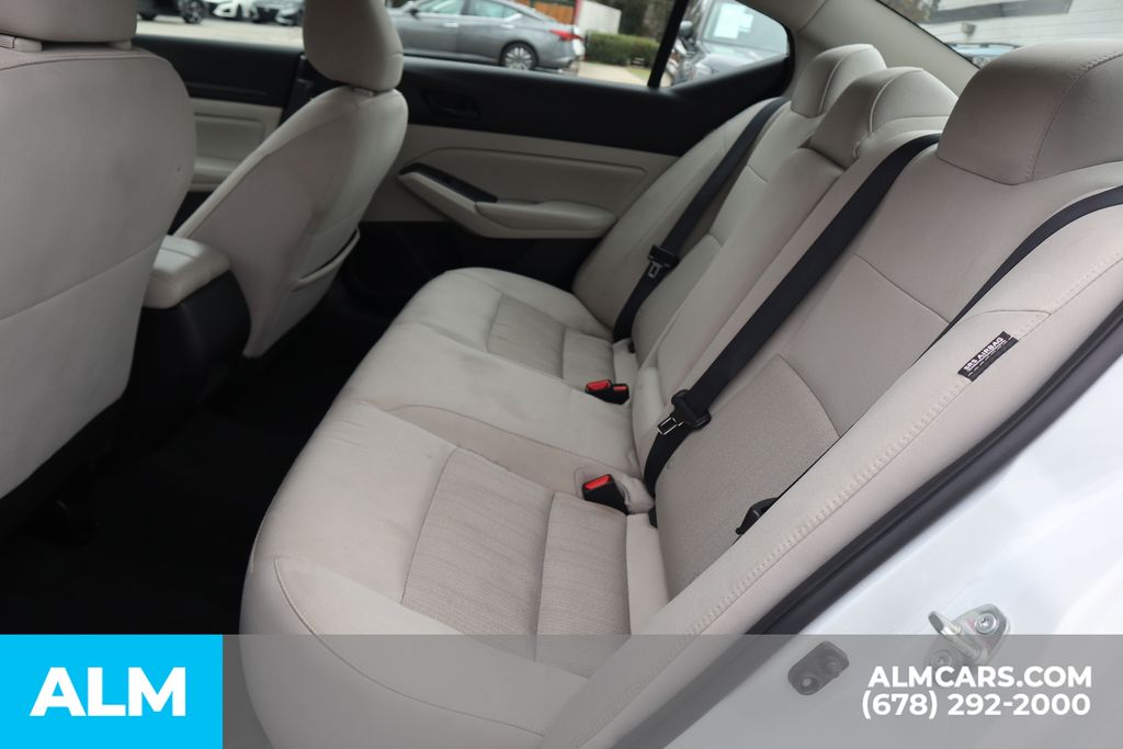 2025 Nissan Altima SV - Photo 17