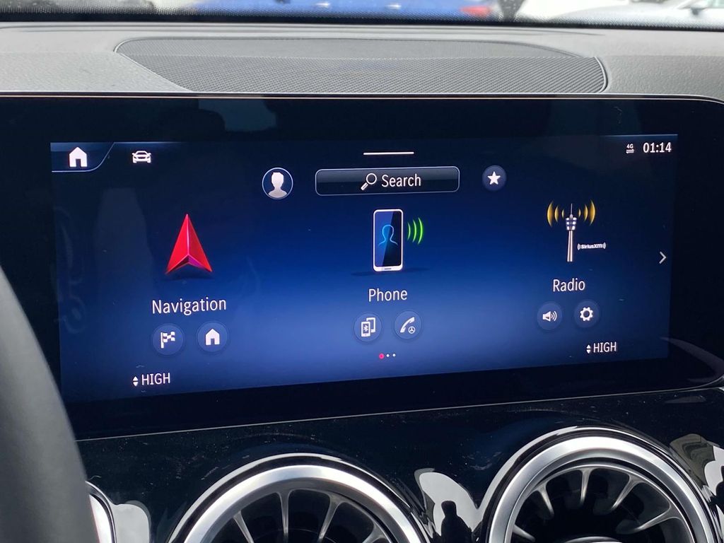 Thumbnail: 2025 Mercedes-Benz GLB - 27