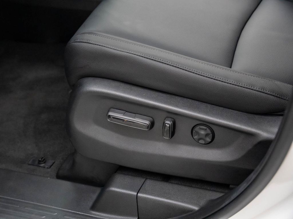 2026 Honda Odyssey EX-L - Photo 14